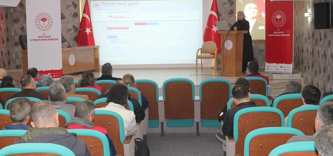 BİTKİ KORUMA VE GÜBRE BAYİLERİNE YÖNELİK BİLGİLENDİRME TOPLANTISI DÜZENLENDİ